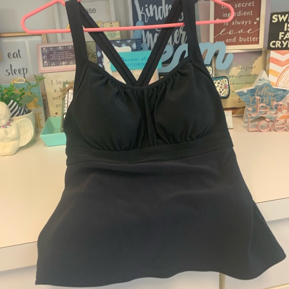 5 for $25- Lands End Tank Top / Work Out Bra -size 10
